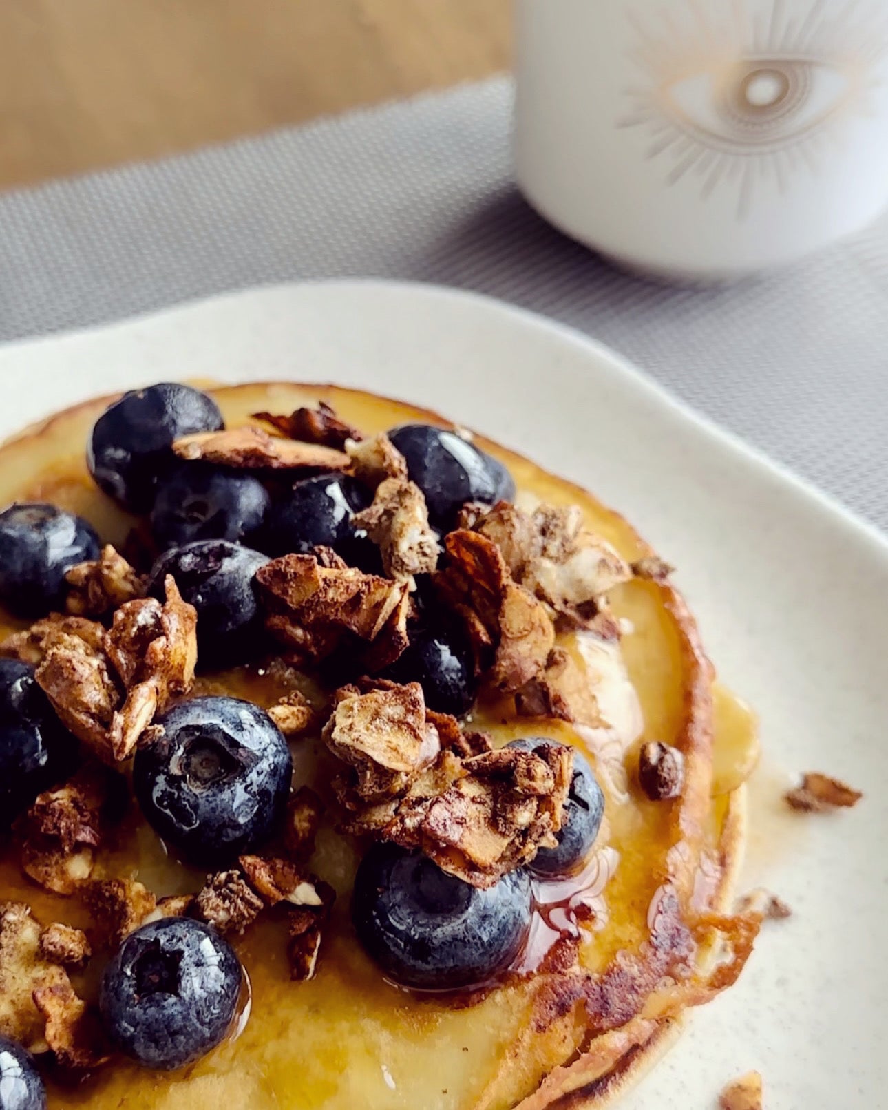 Granola Keto Protein Cinnamon roll